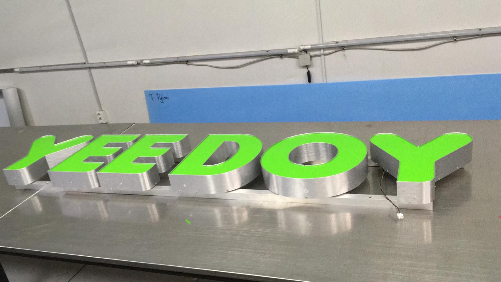 Frontleuchter Buchstaben LED (Alt)